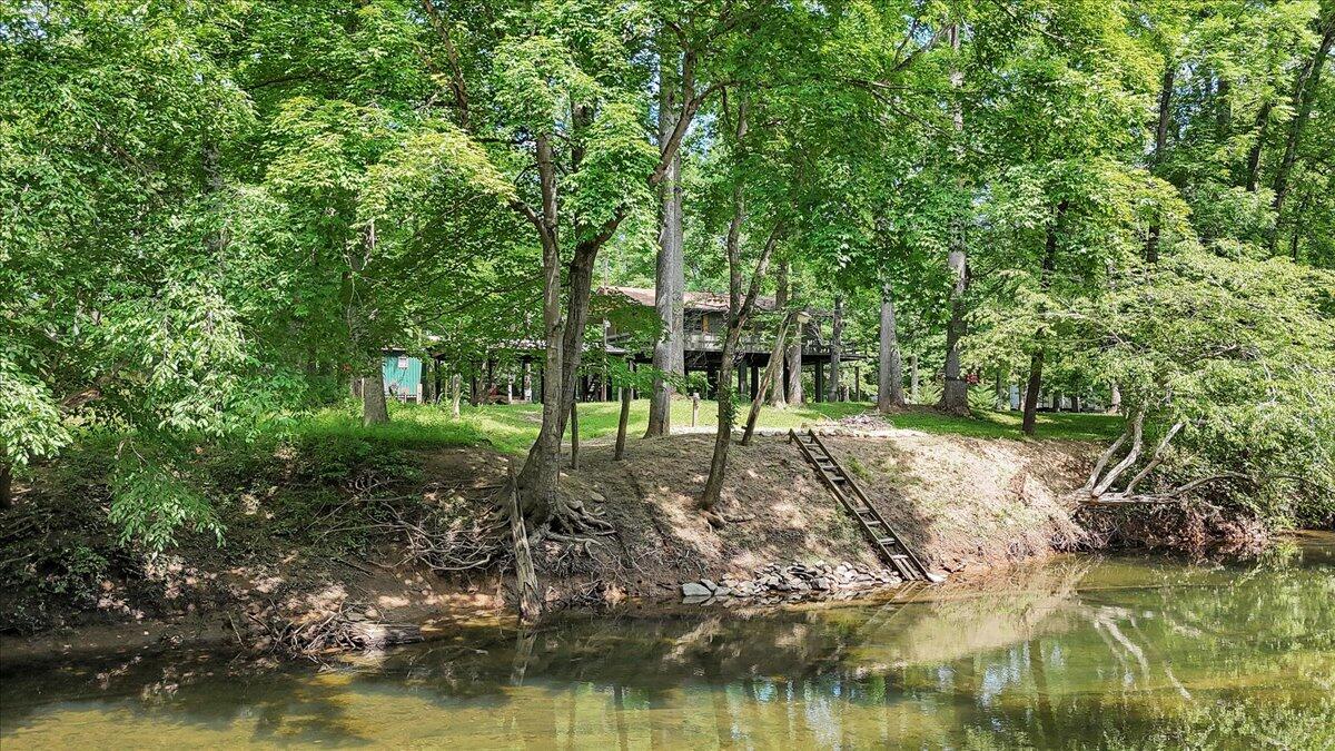 267 Summer LN