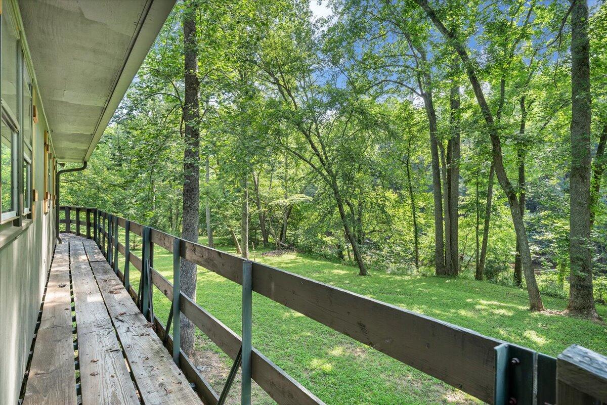 267 Summer LN