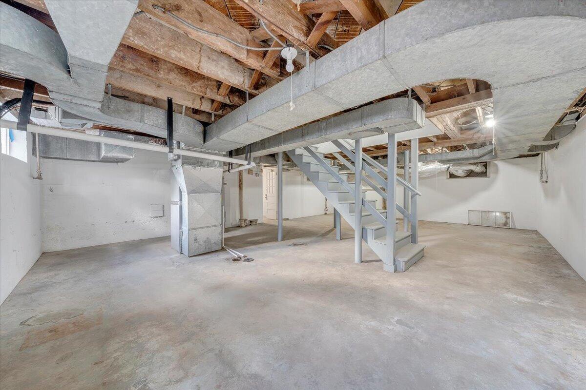 2633 Oregon AVE SW
