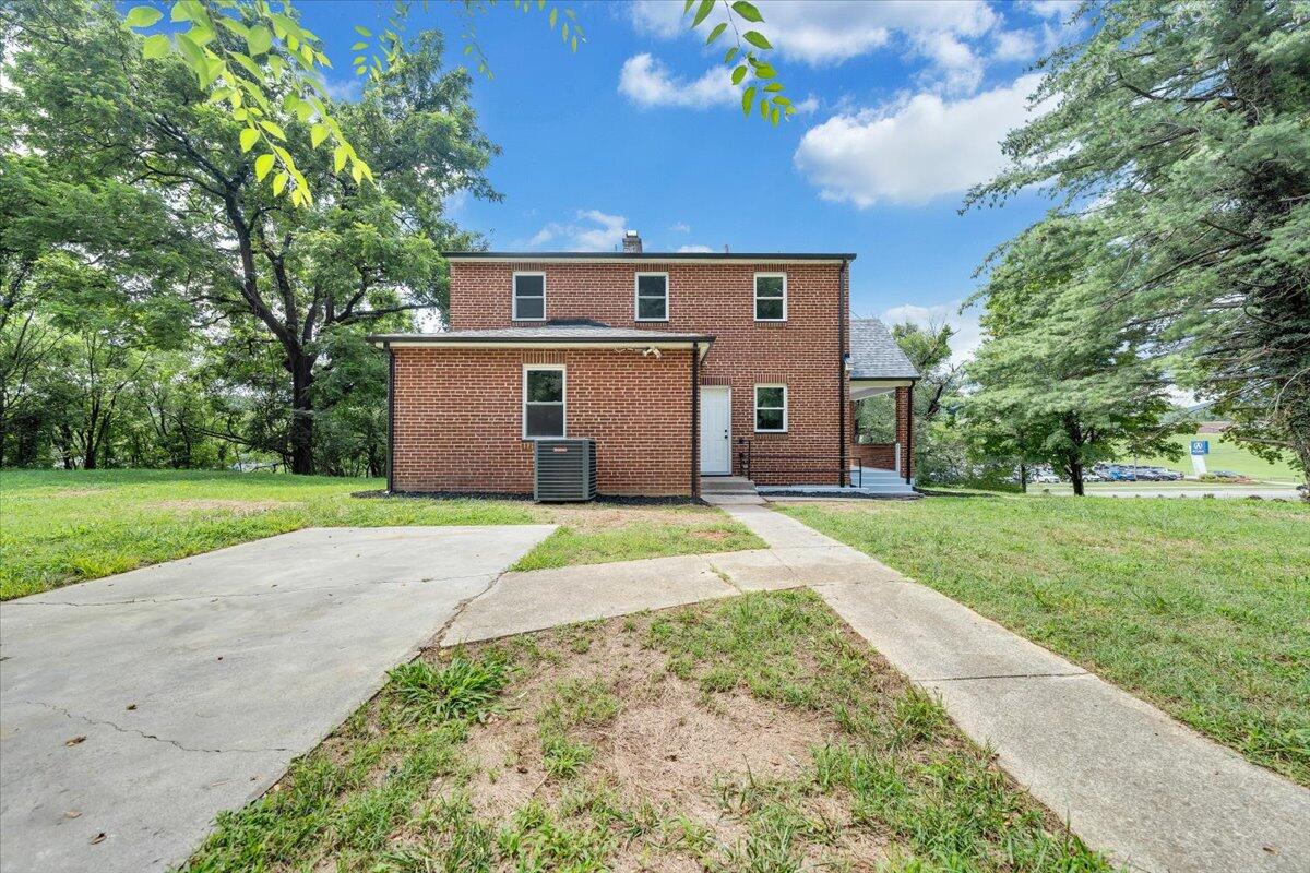 2013 Peters Creek RD NW