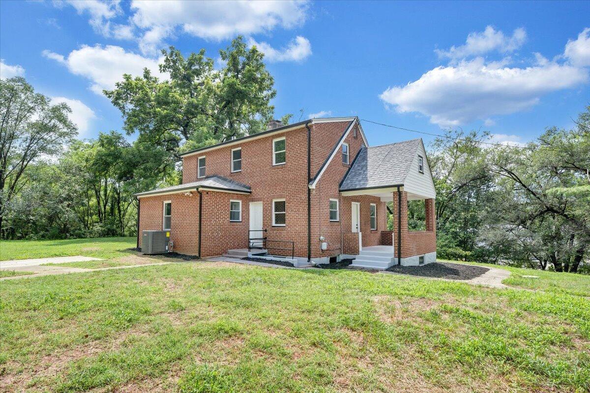 2013 Peters Creek RD NW