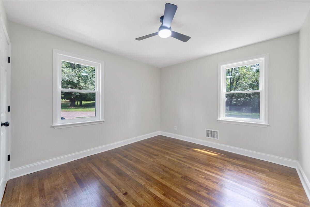 2013 Peters Creek RD NW