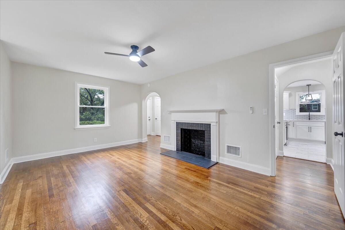 2013 Peters Creek RD NW