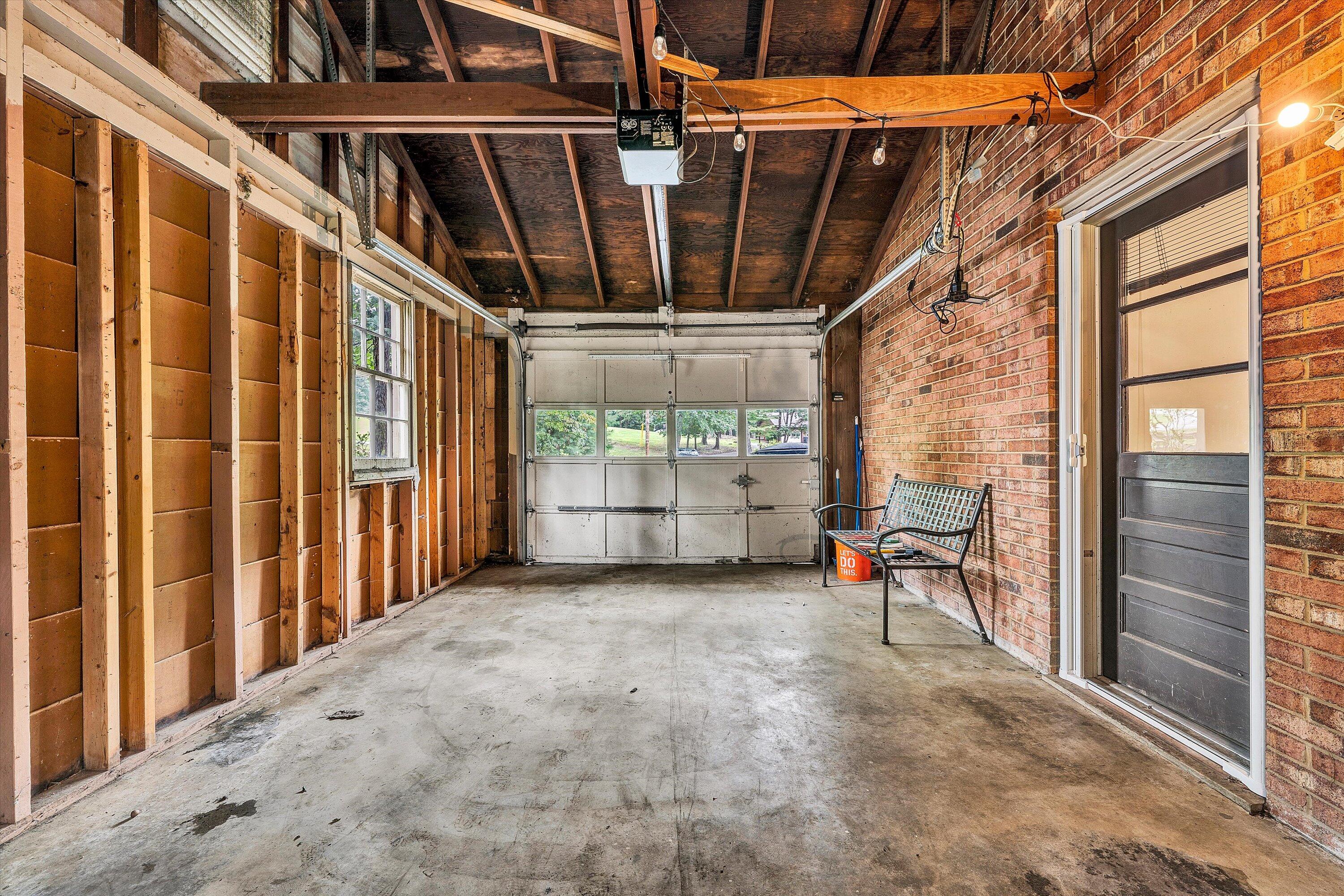 2054 Ruritan RD