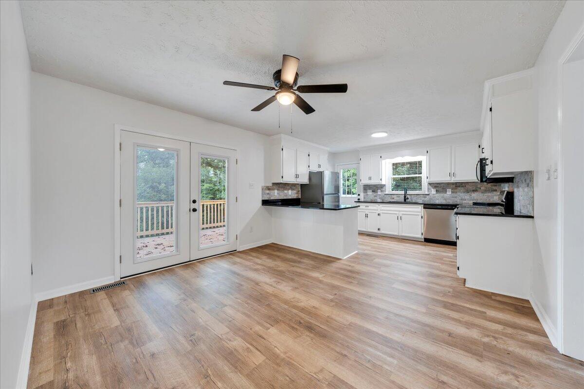 427 Farmington RD