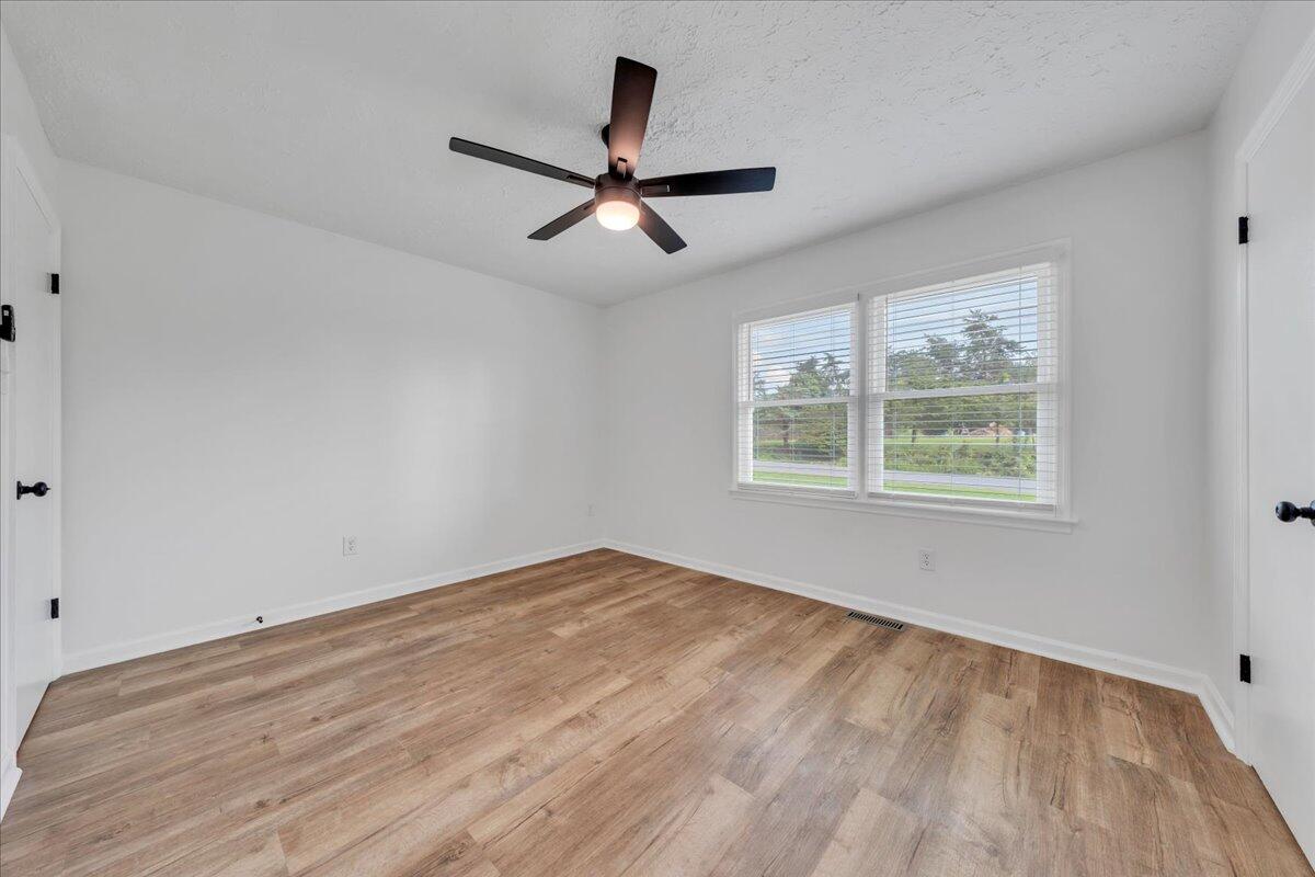 427 Farmington RD