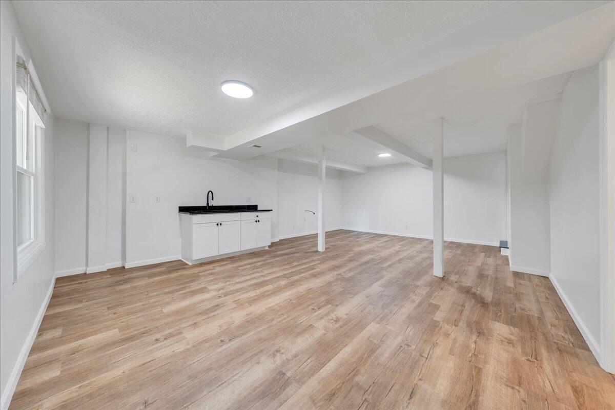 427 Farmington RD