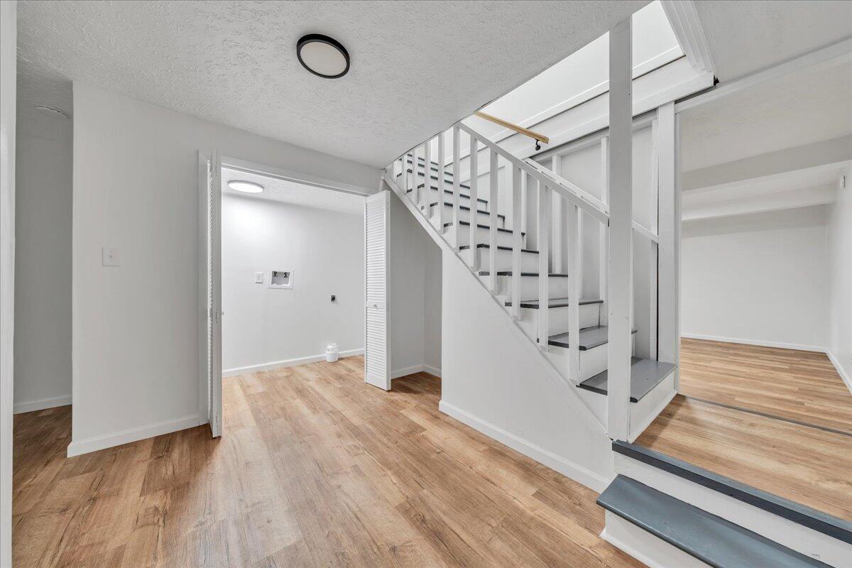 427 Farmington RD