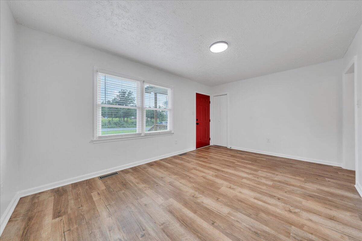 427 Farmington RD