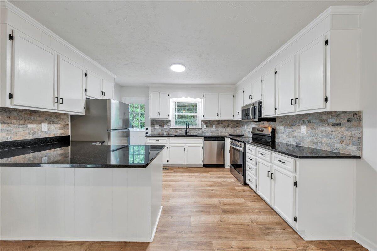 427 Farmington RD