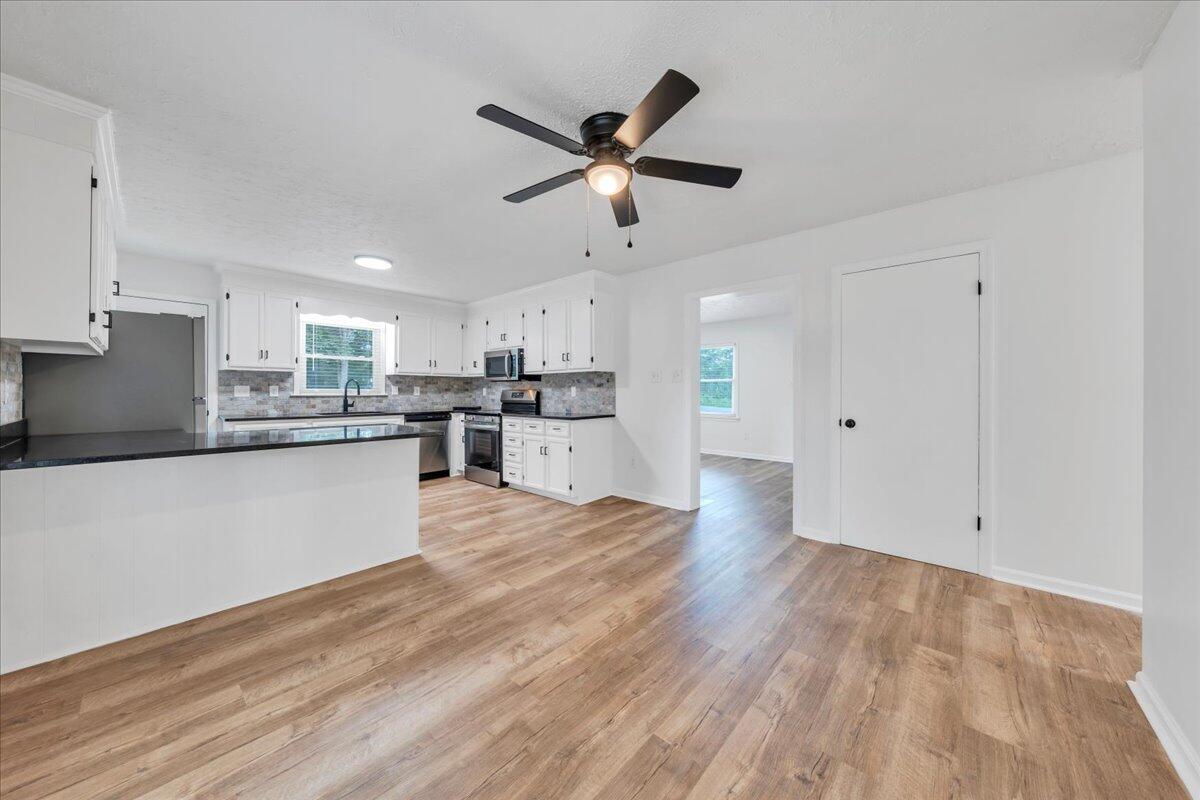 427 Farmington RD
