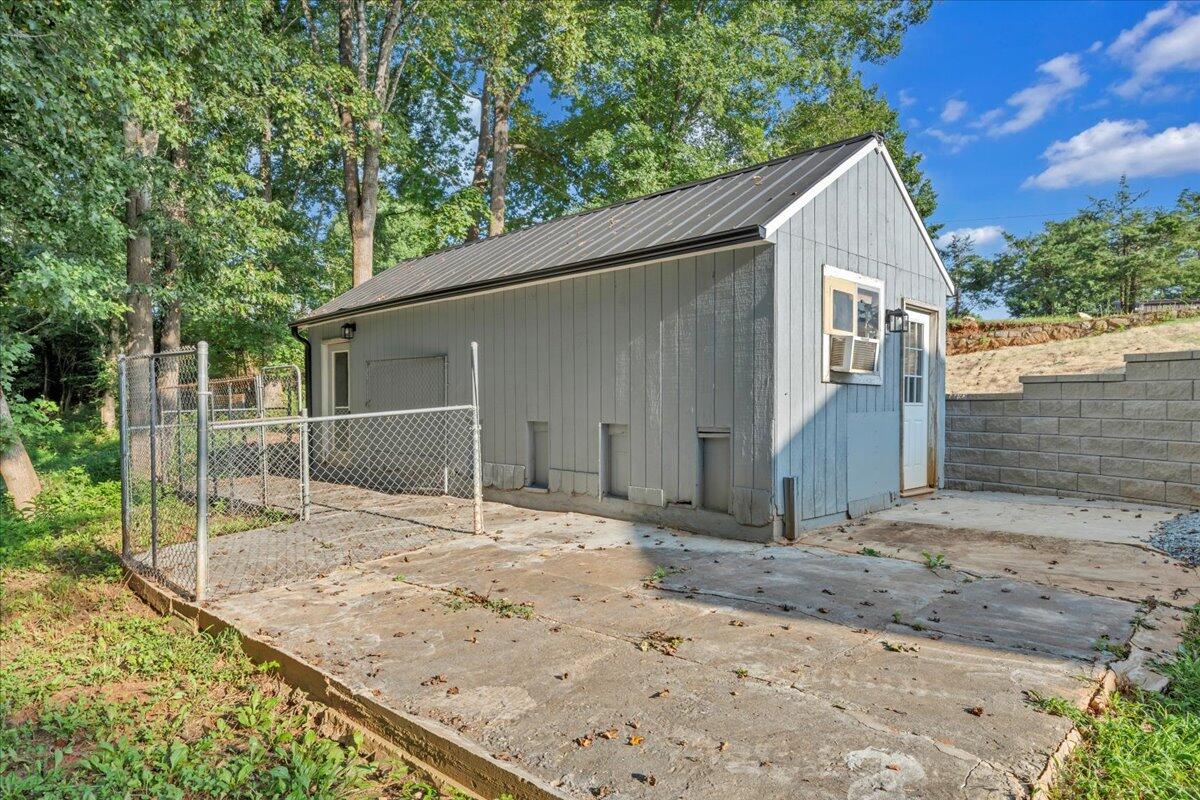 427 Farmington RD