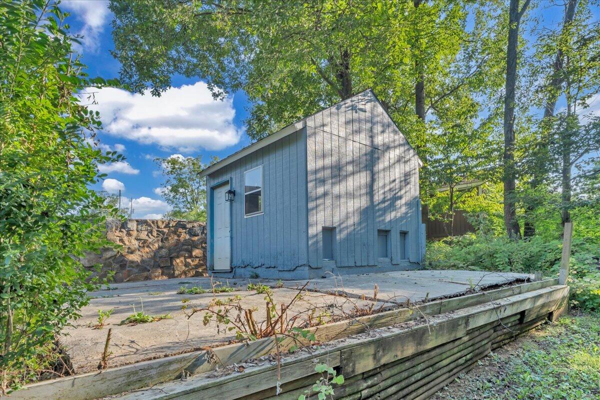 427 Farmington RD