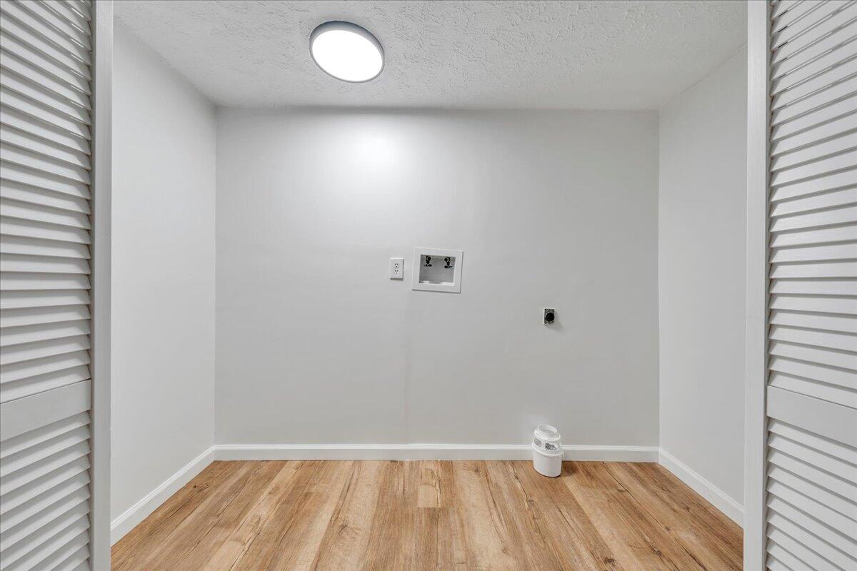 427 Farmington RD