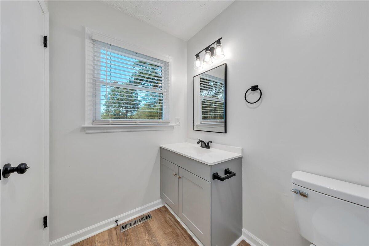 427 Farmington RD