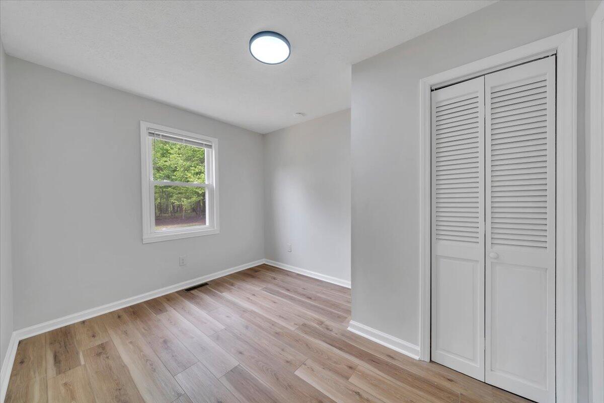24 Robin Ridge RD