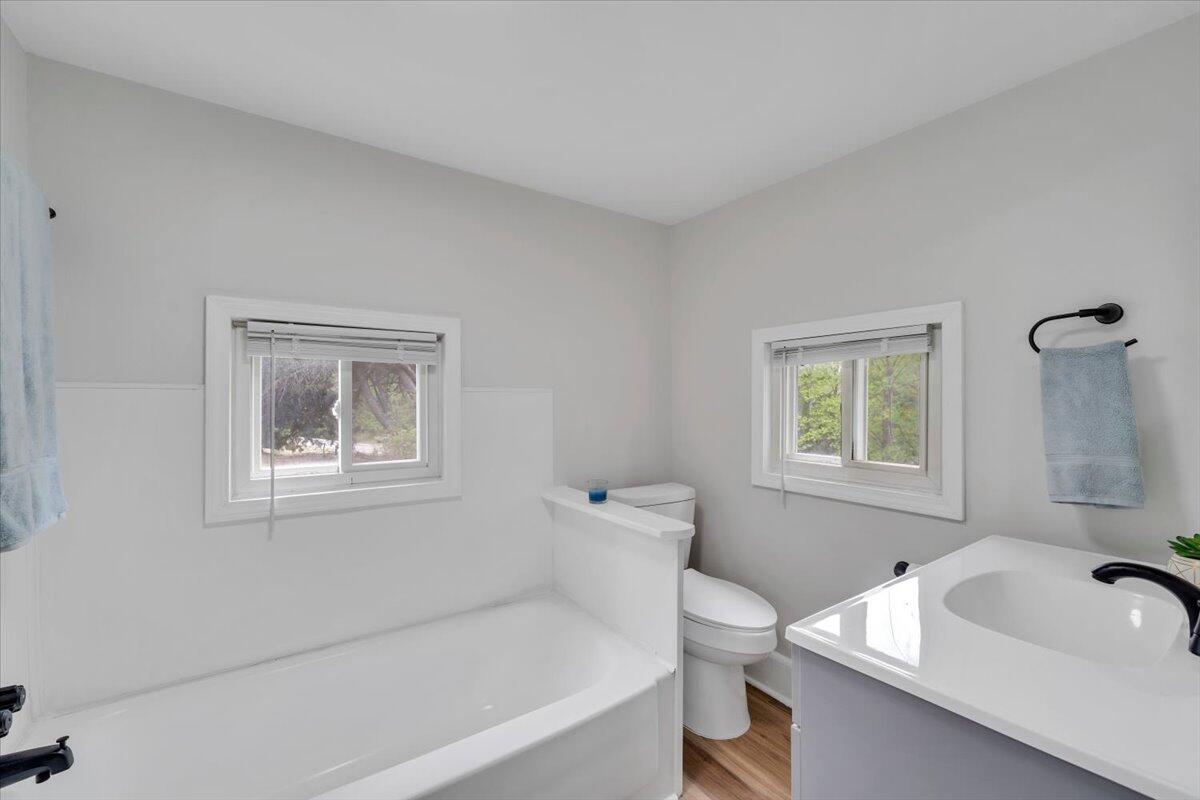 24 Robin Ridge RD