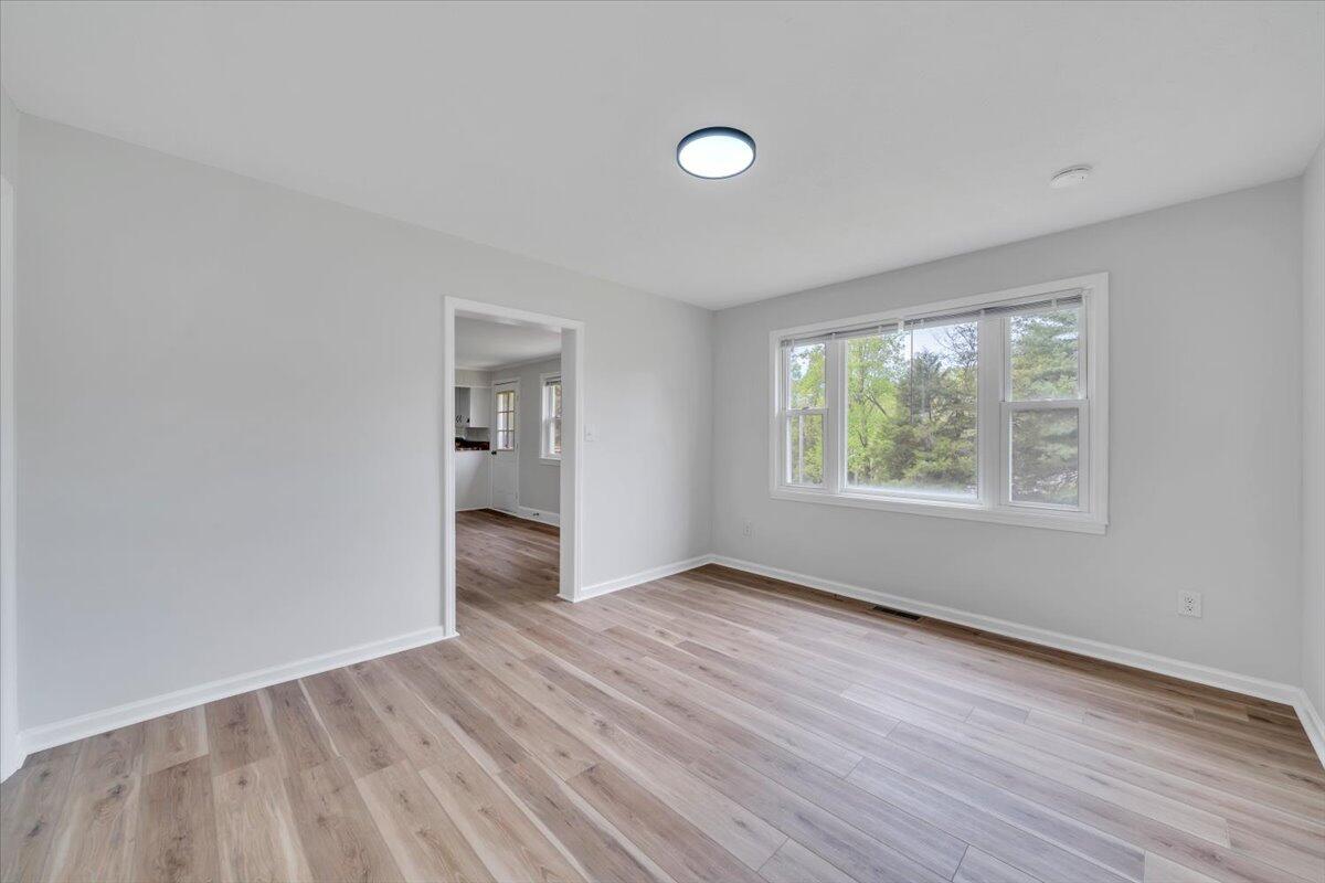 24 Robin Ridge RD