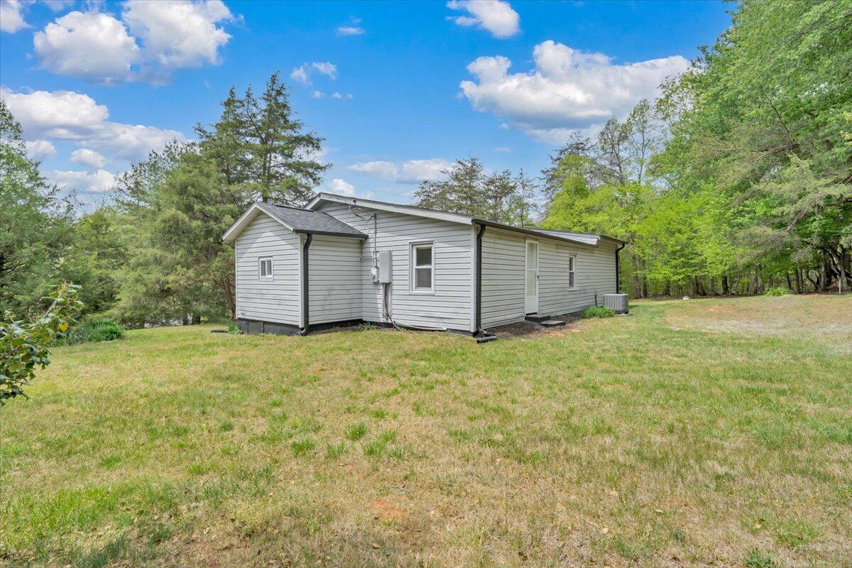 24 Robin Ridge RD