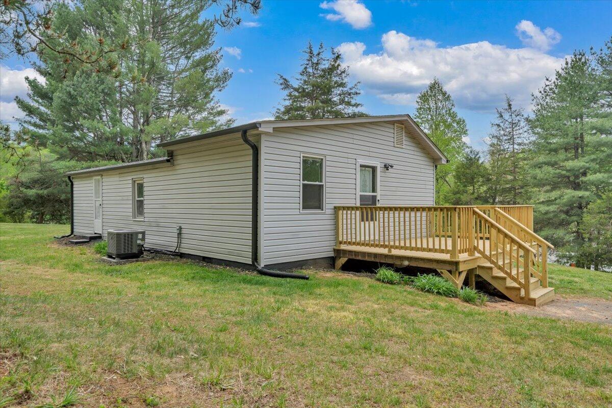 24 Robin Ridge RD