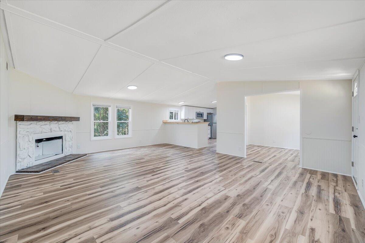 265 Meadow DR