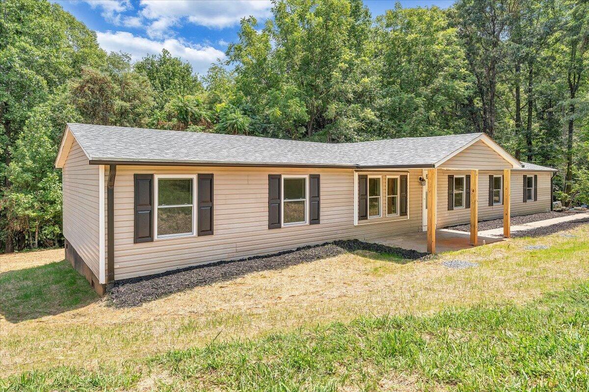 265 Meadow DR