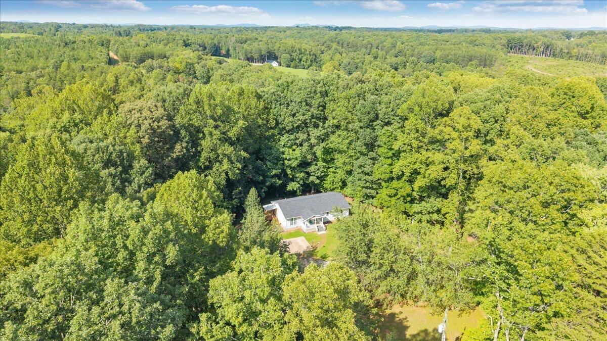 4562 Airport RD