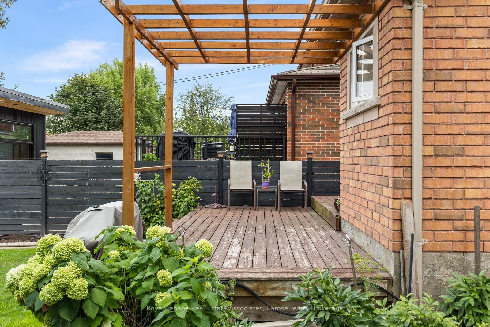 134 Holland Park Avenue, Toronto