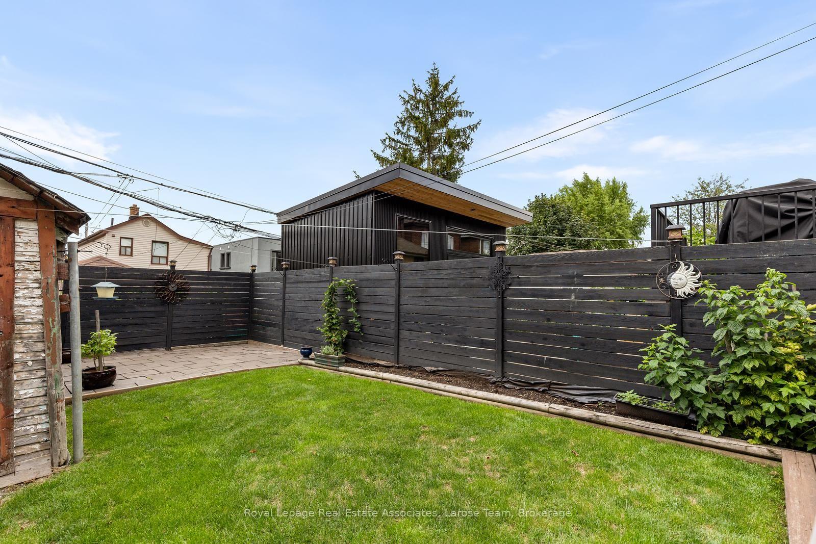 134 Holland Park Avenue, Toronto