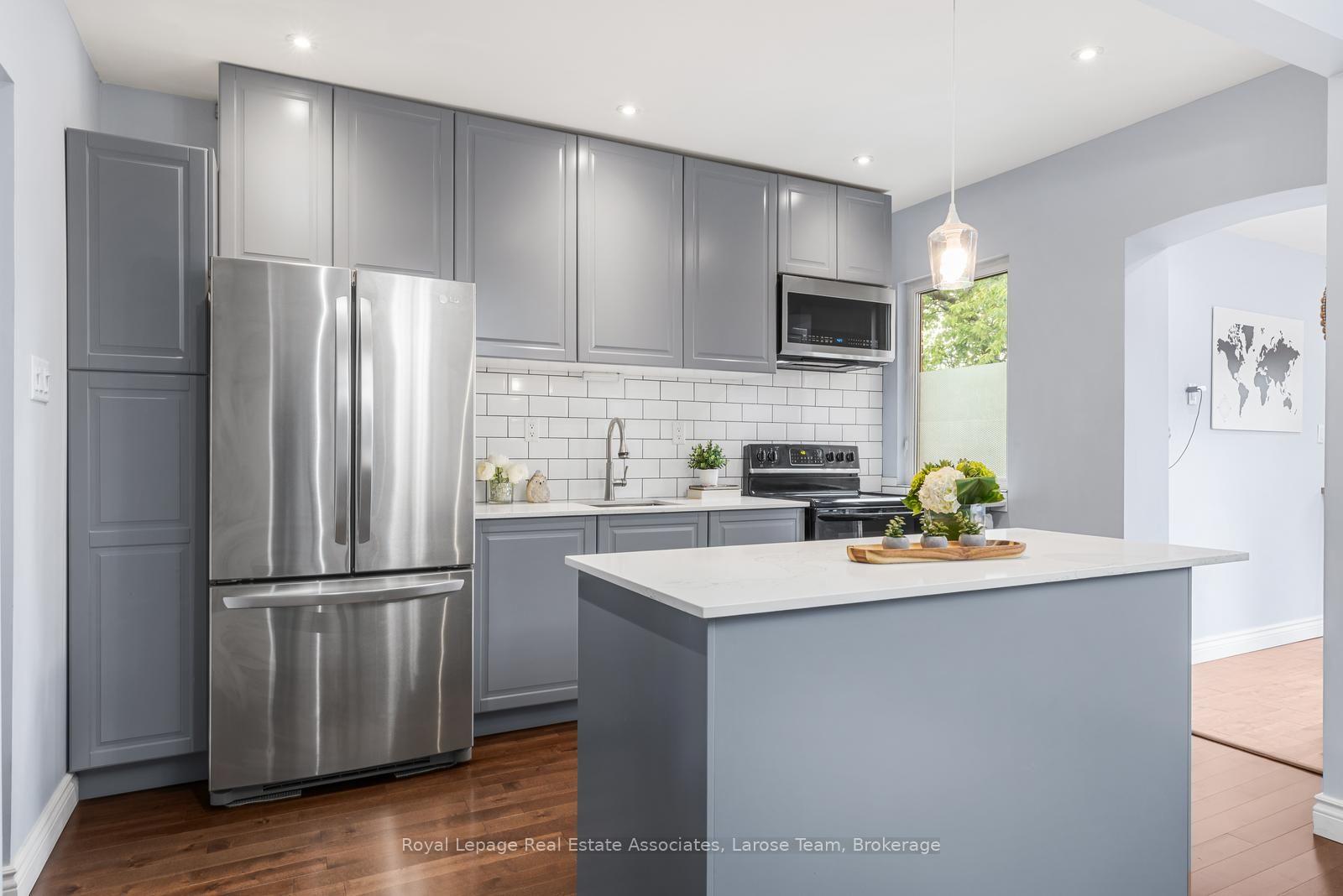 134 Holland Park Avenue, Toronto