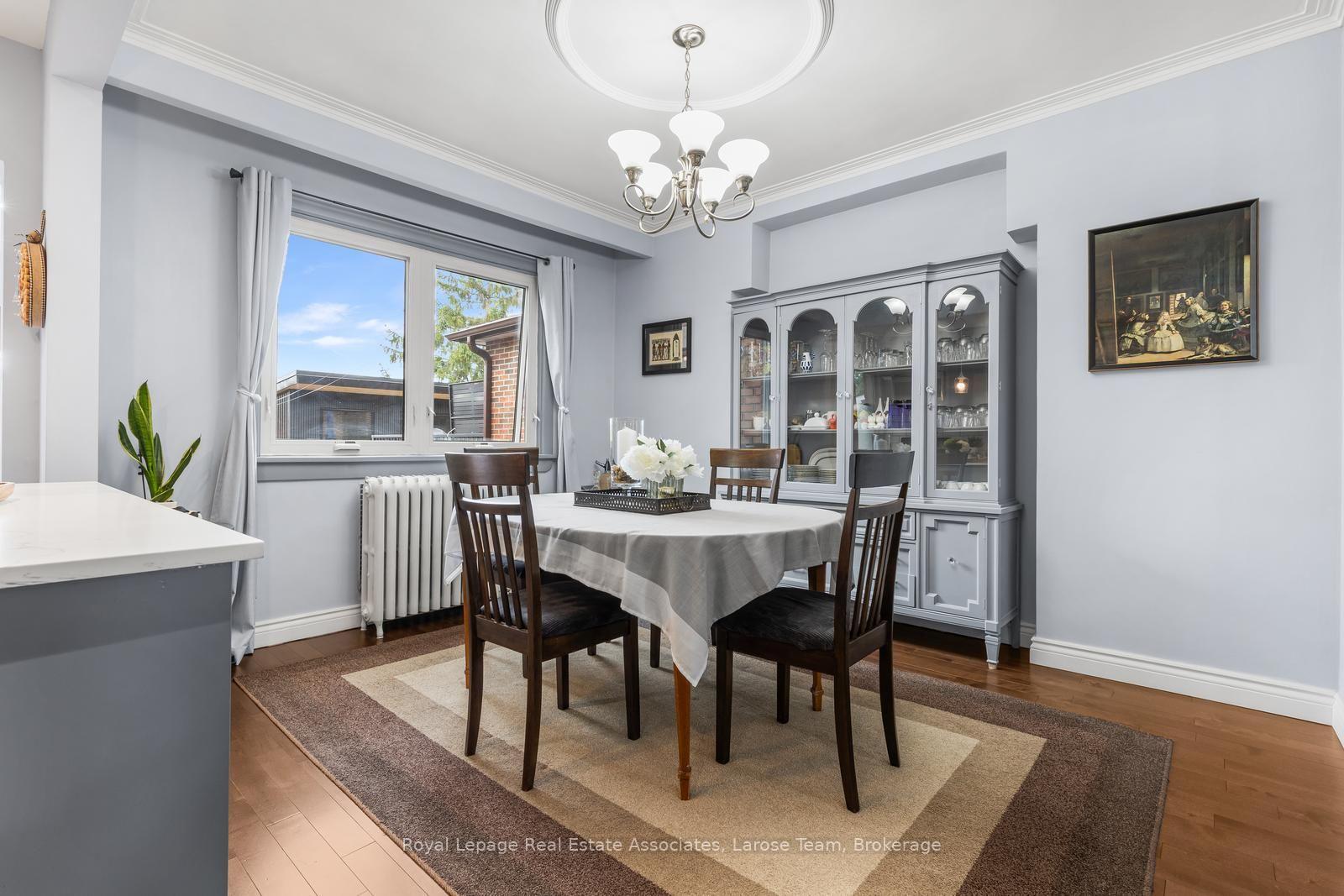 134 Holland Park Avenue, Toronto