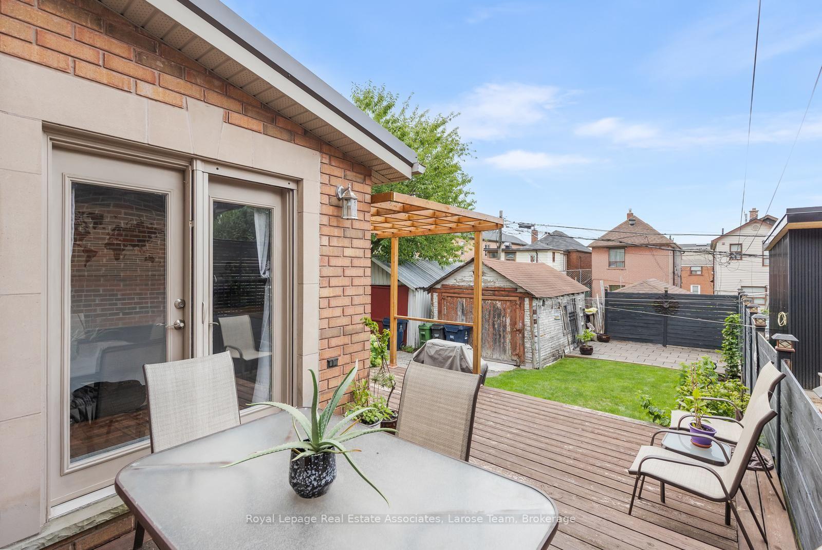 134 Holland Park Avenue, Toronto