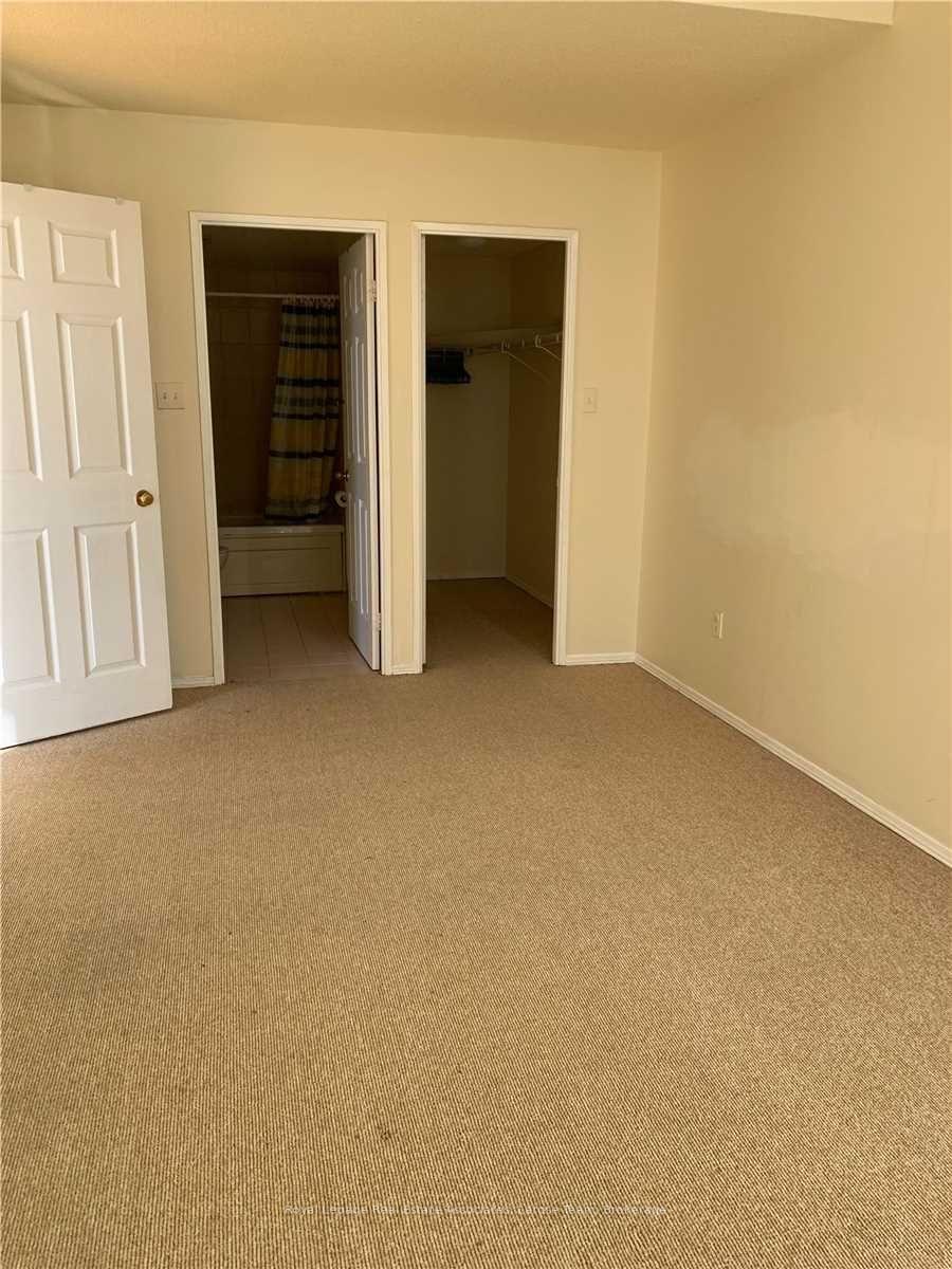 #Ph02 - 55 Elm Drive Unit: Ph02