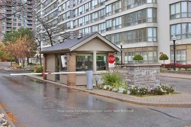 #Ph02 - 55 Elm Drive Unit: Ph02