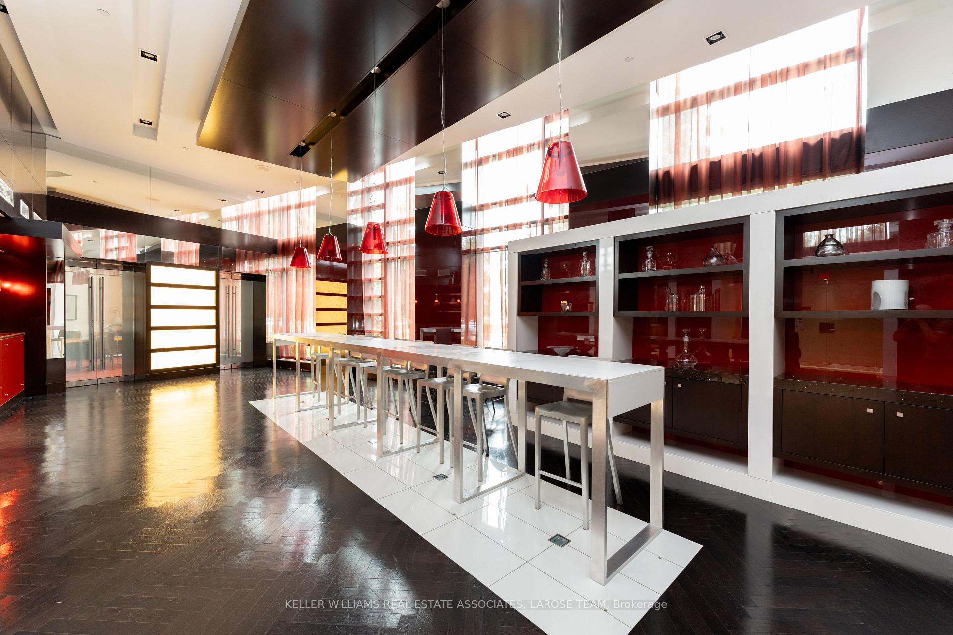 #102 - 225 Sherway Gardens Road, Toronto