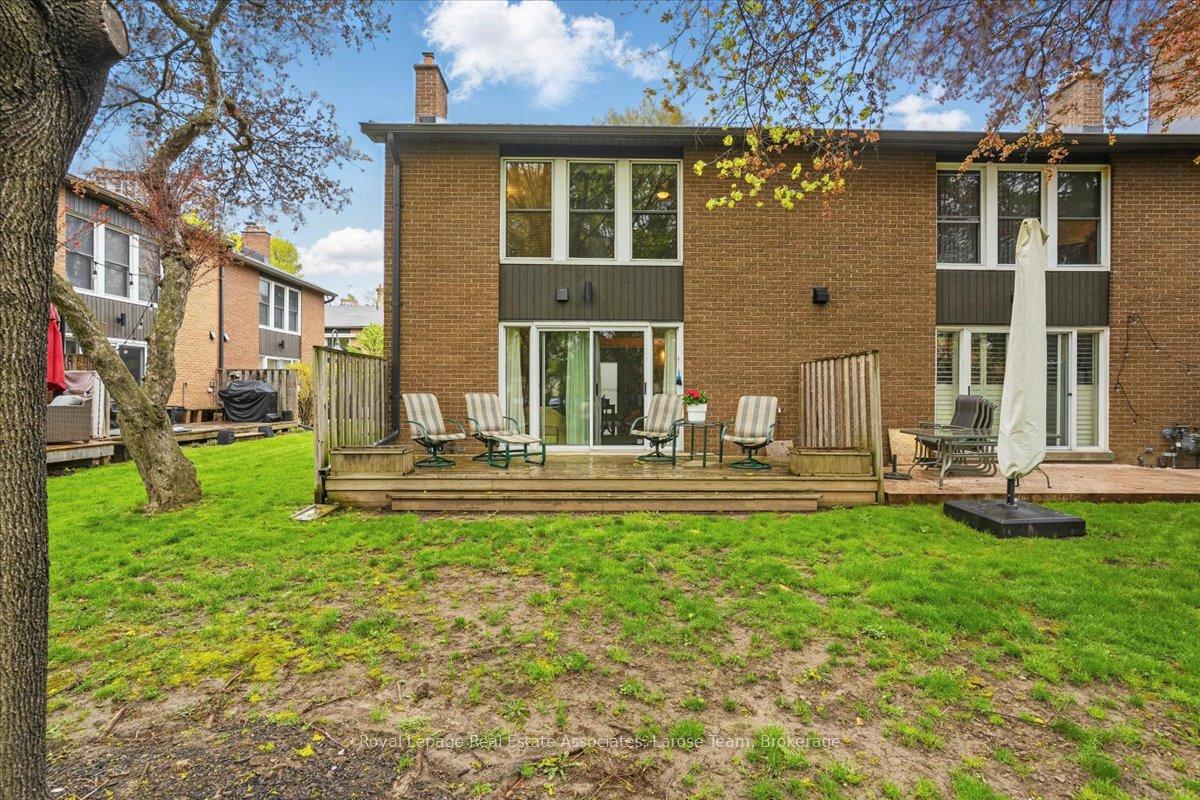 #16 - 1393 Royal York Road, Toronto Unit: 16