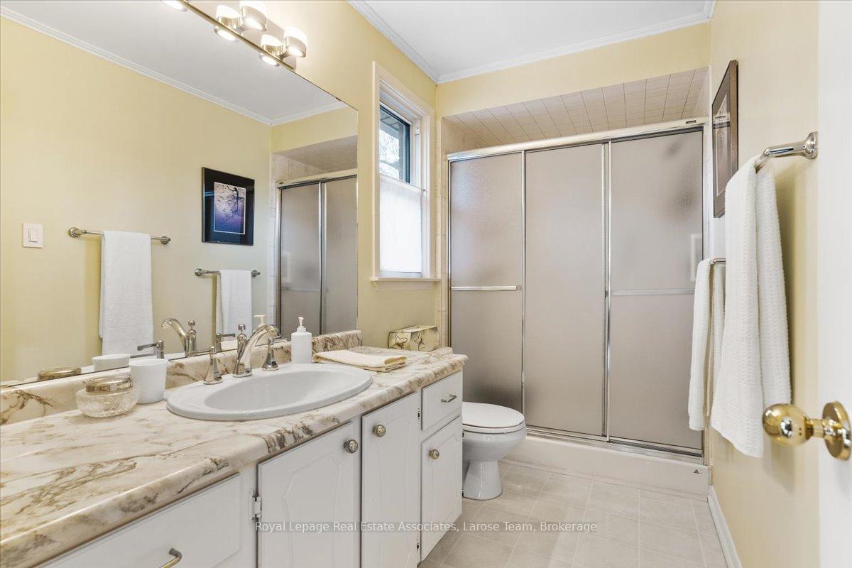 #16 - 1393 Royal York Road, Toronto Unit: 16