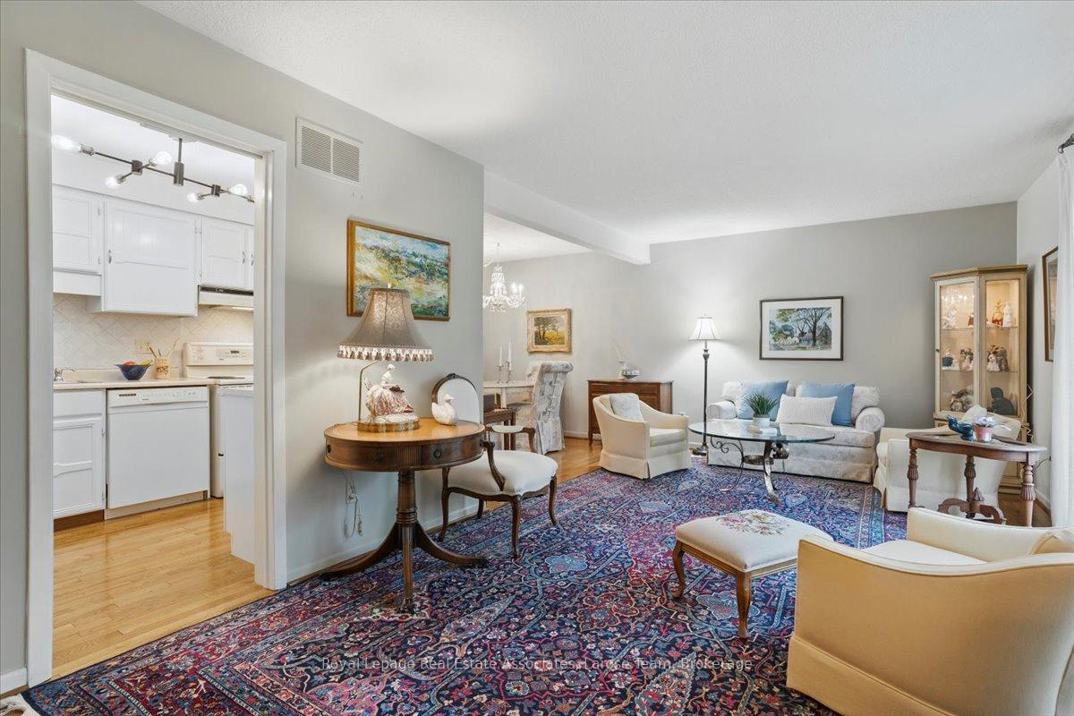 #16 - 1393 Royal York Road, Toronto Unit: 16