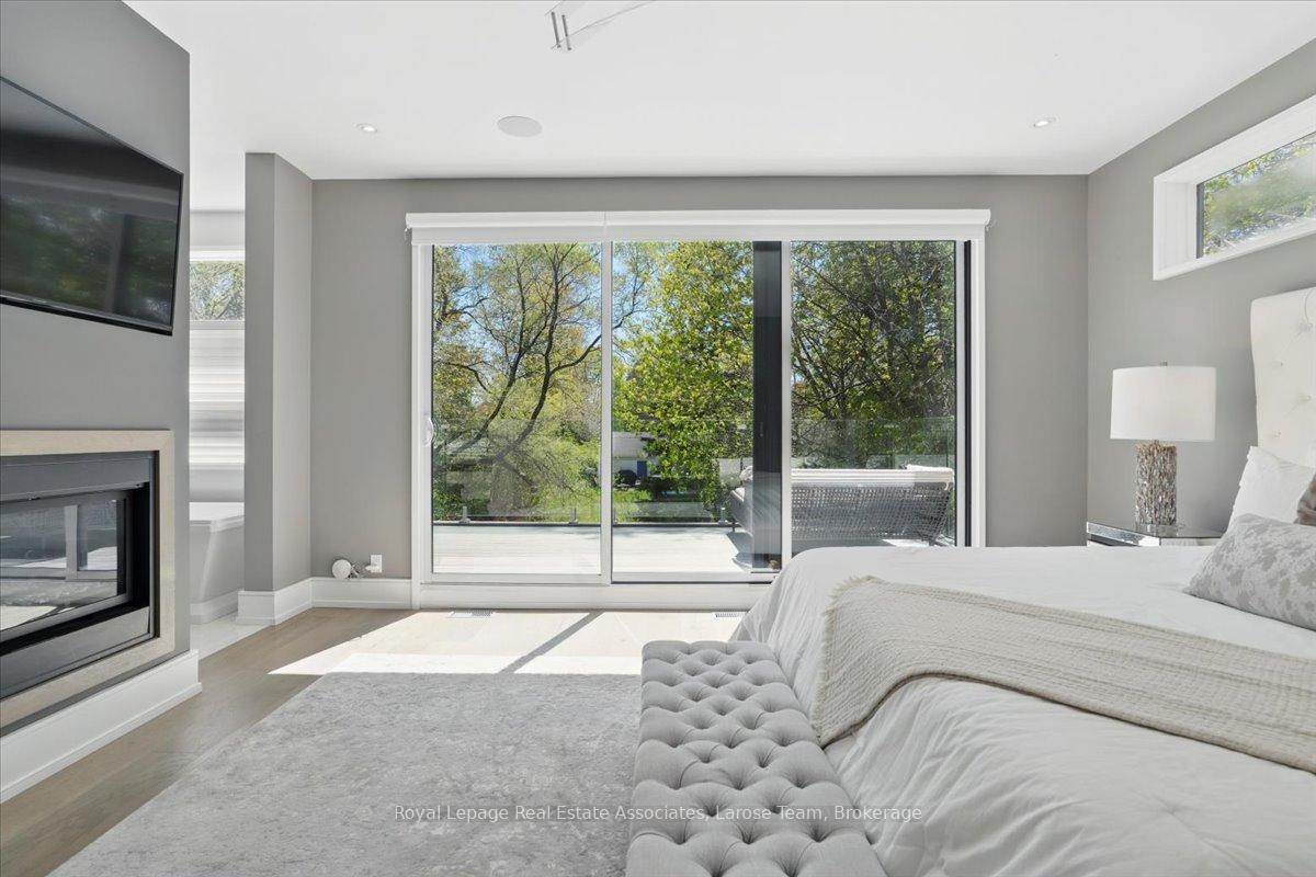 16 Maple Avenue