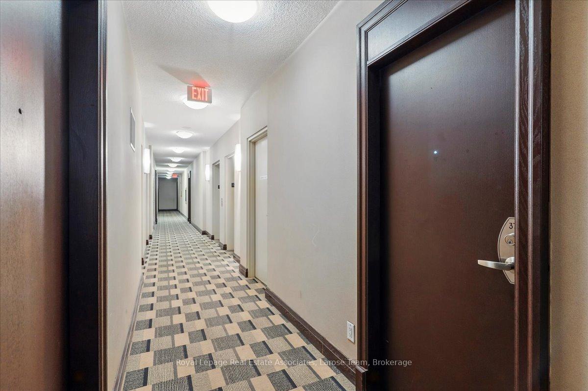 #3701 - 208 Enfield Place