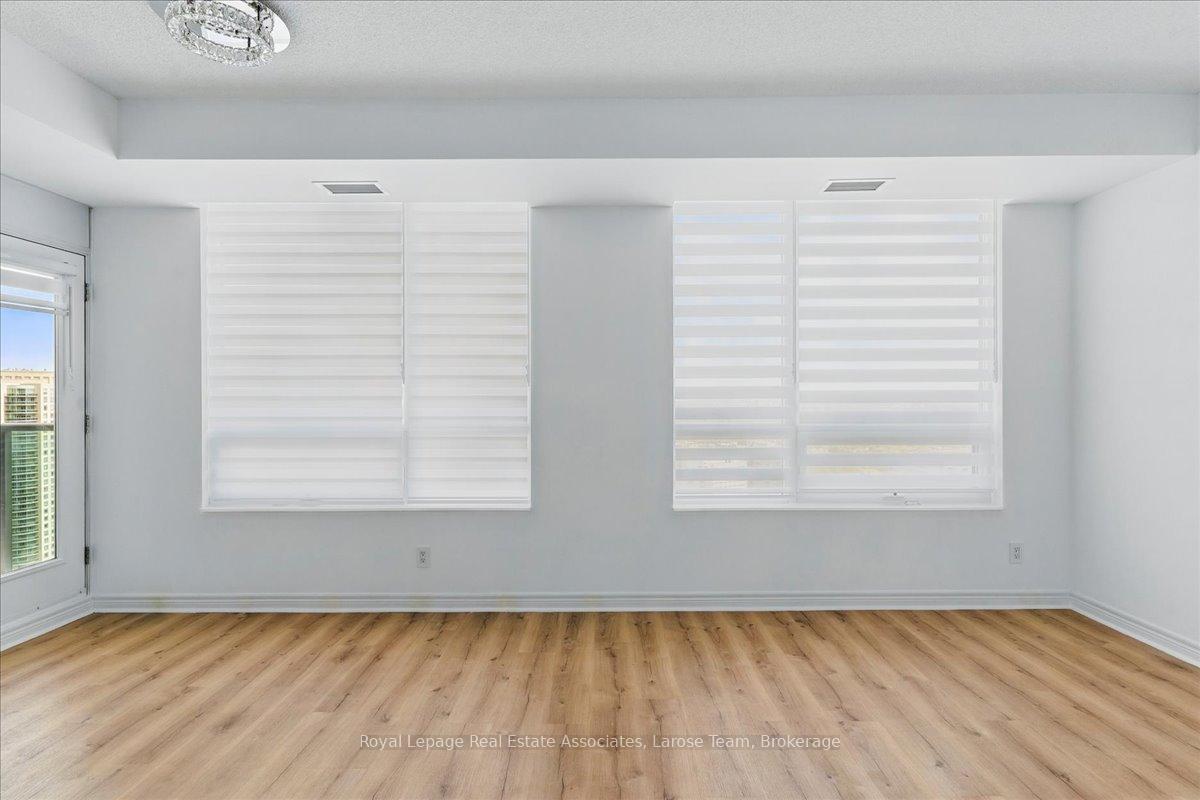 #3701 - 208 Enfield Place