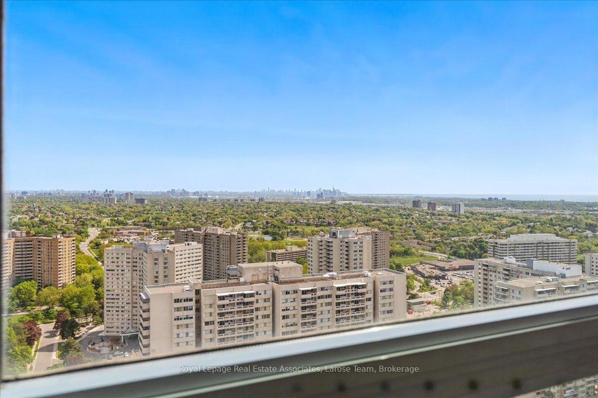 #3701 - 208 Enfield Place