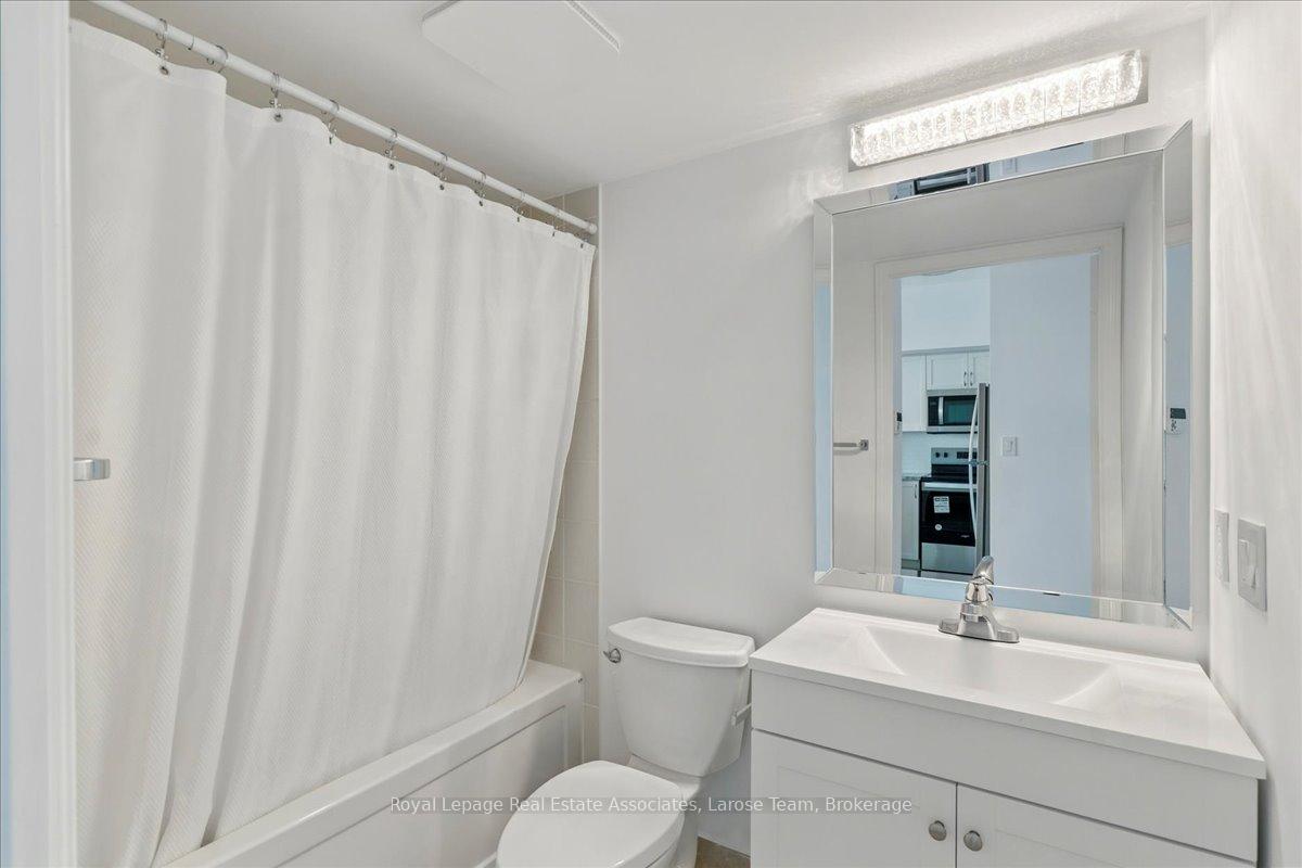 #3701 - 208 Enfield Place