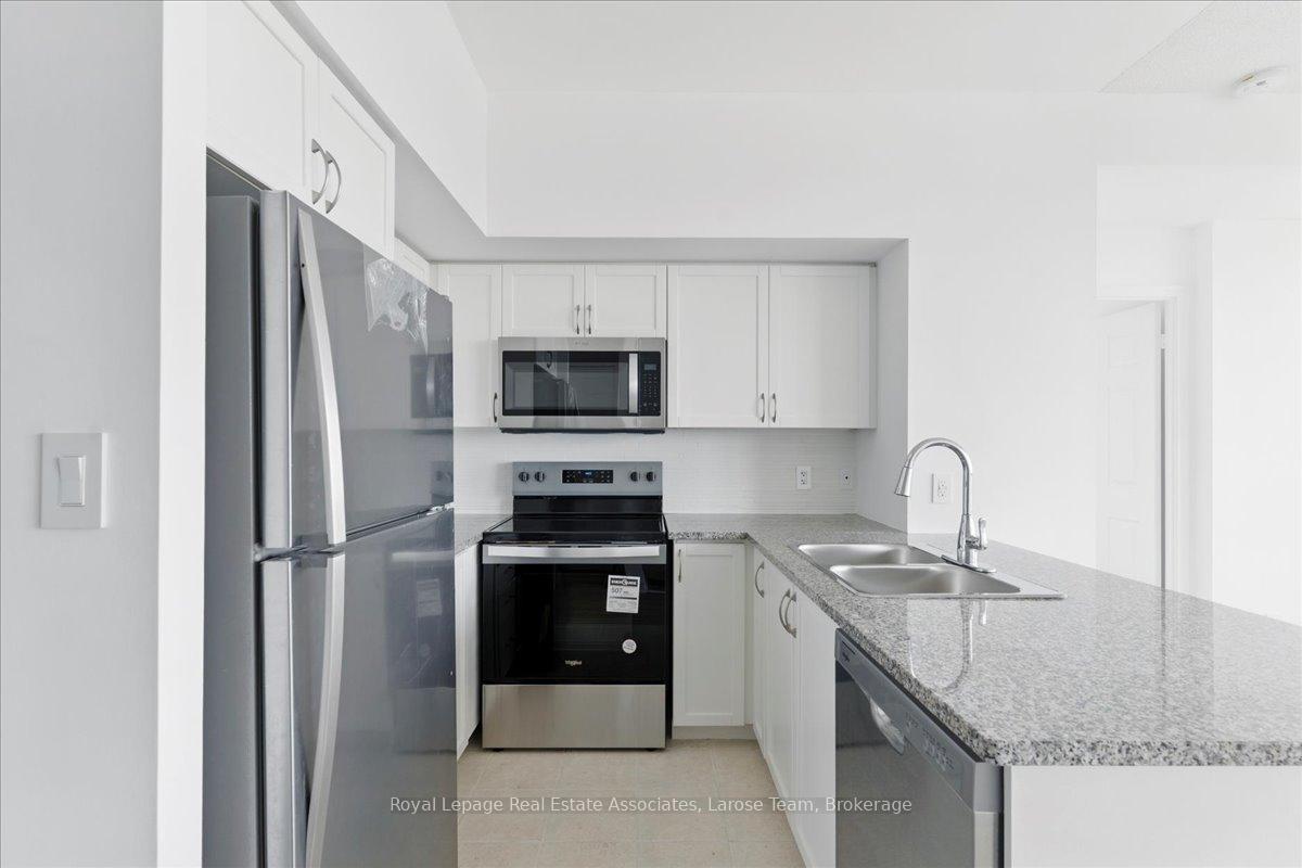 #3701 - 208 Enfield Place