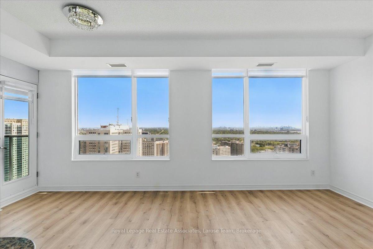 #3701 - 208 Enfield Place