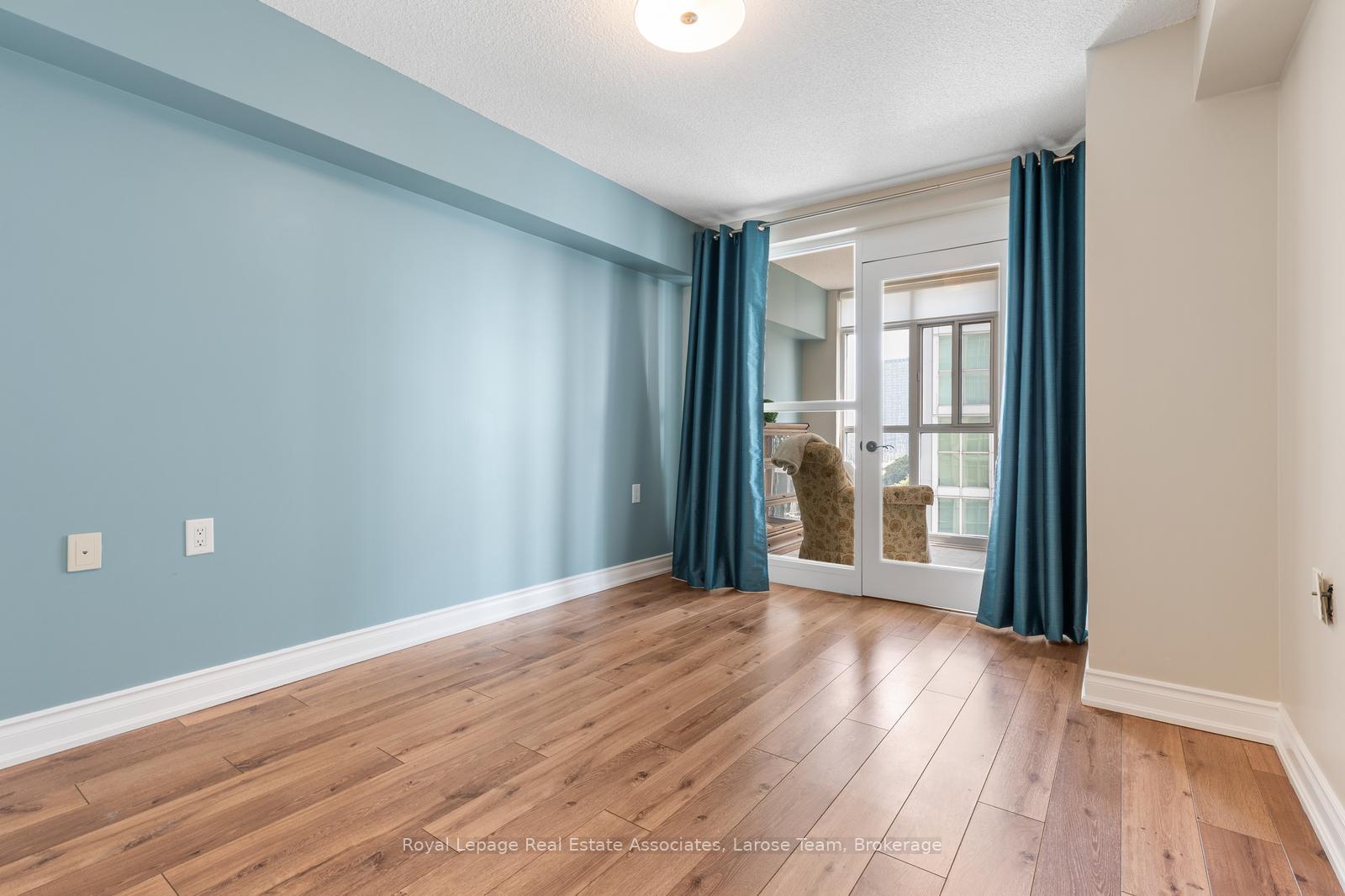 #809-3 Marine Parade Drive, Toronto