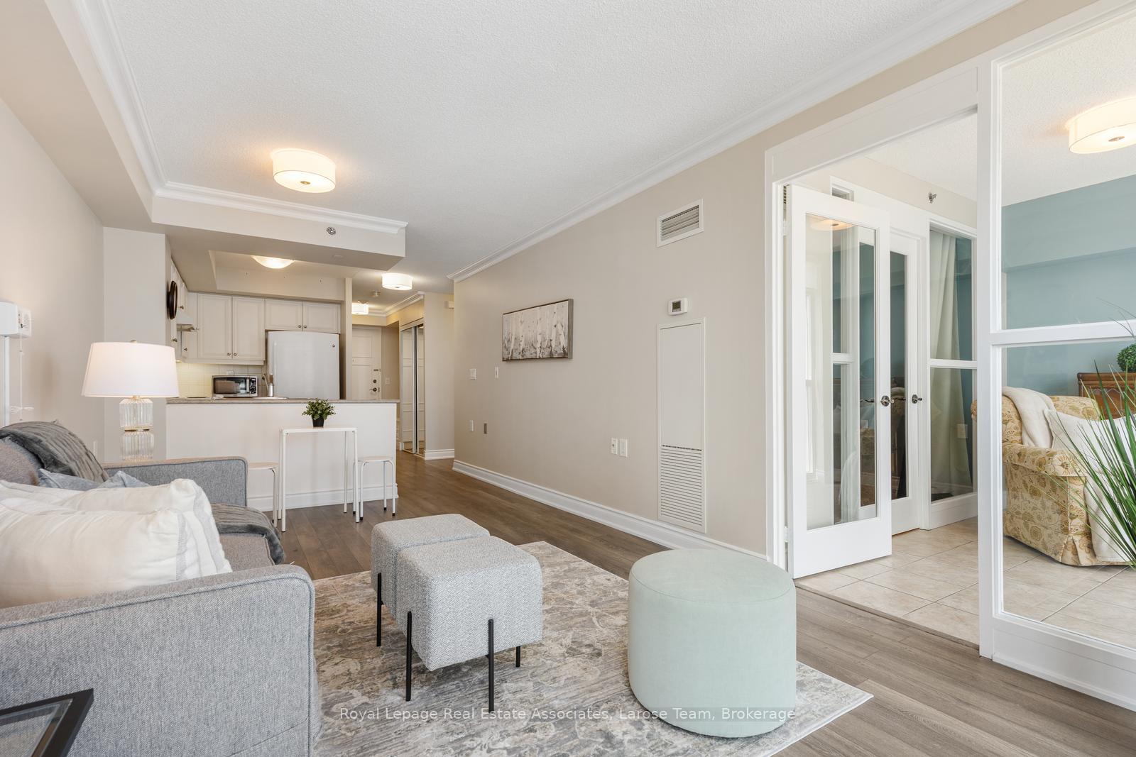 #809-3 Marine Parade Drive, Toronto