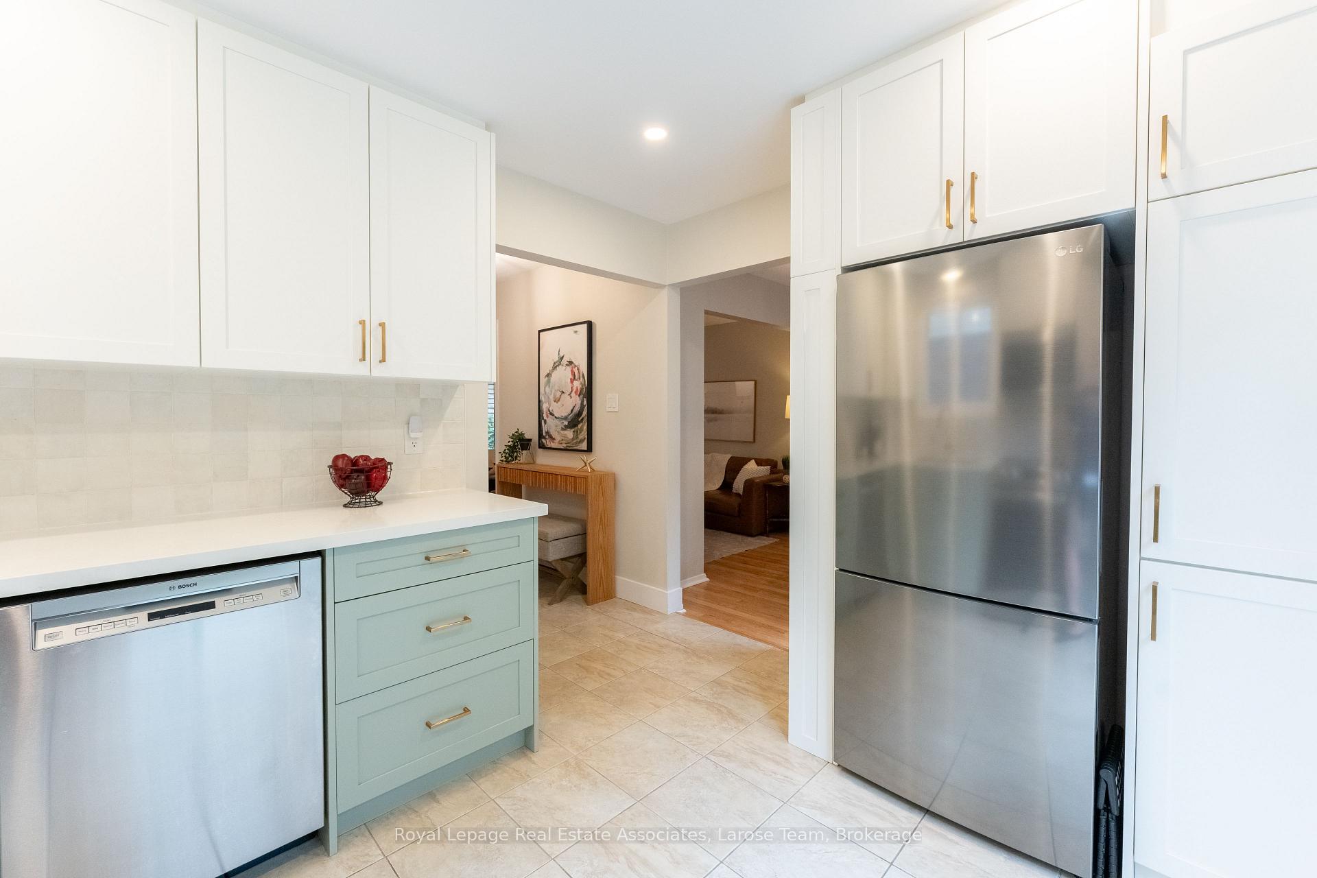 908 Sweetwater Crescent