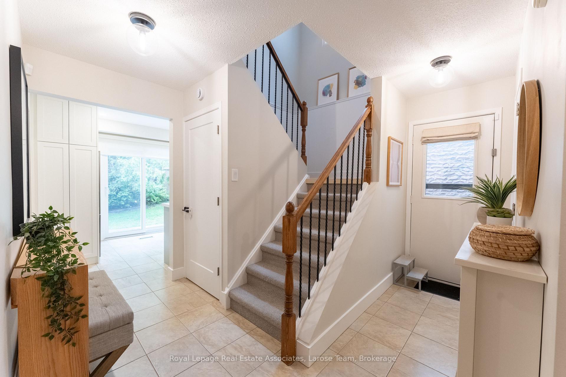 908 Sweetwater Crescent