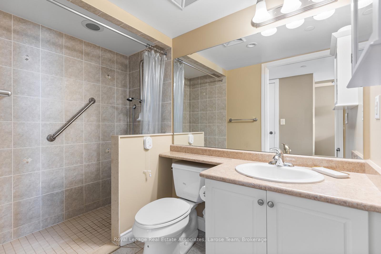 3 Marine Parade Drive 1607, Toronto W06 Unit: 1607